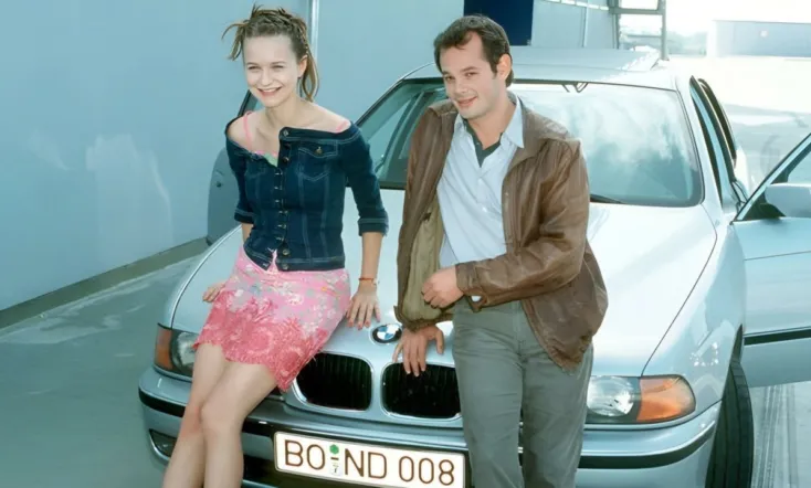 008 - Agent wider Willen