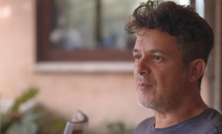 Alejandro Sanz: What I Was Is What I Am