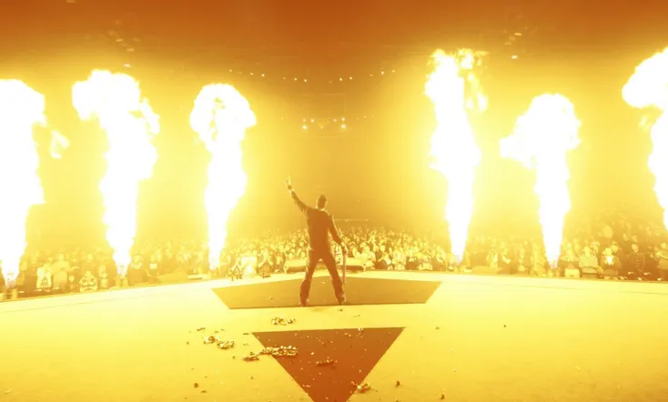 Alex Agnew: Larger than Life