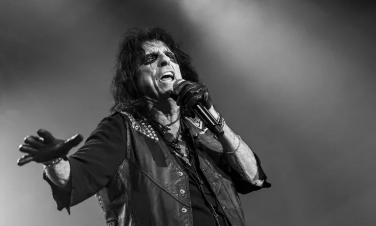 Alice Cooper: Brutally Live