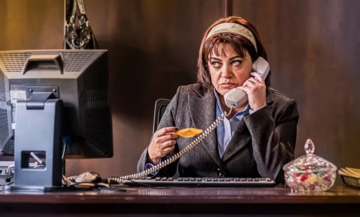 Amalia, la secretaria