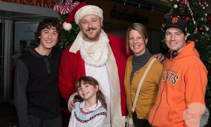 A Miracle on Christmas Lake