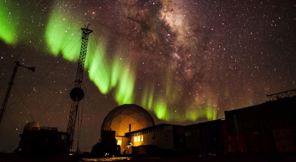 Antarctica: A Year on Ice