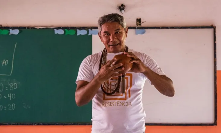 Antes do livro didático, o cocar