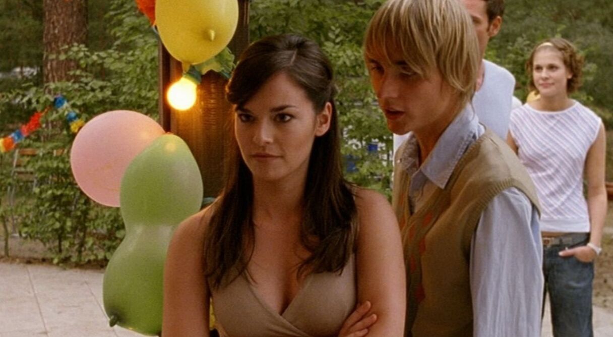 Barefoot to the Neck