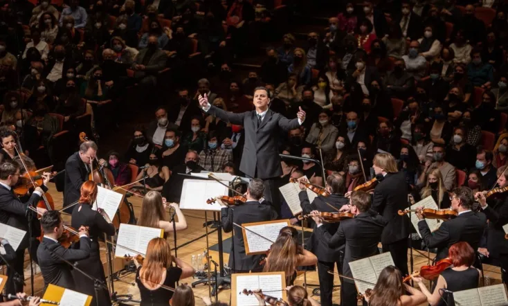 Beethoven: Symphony No. 9