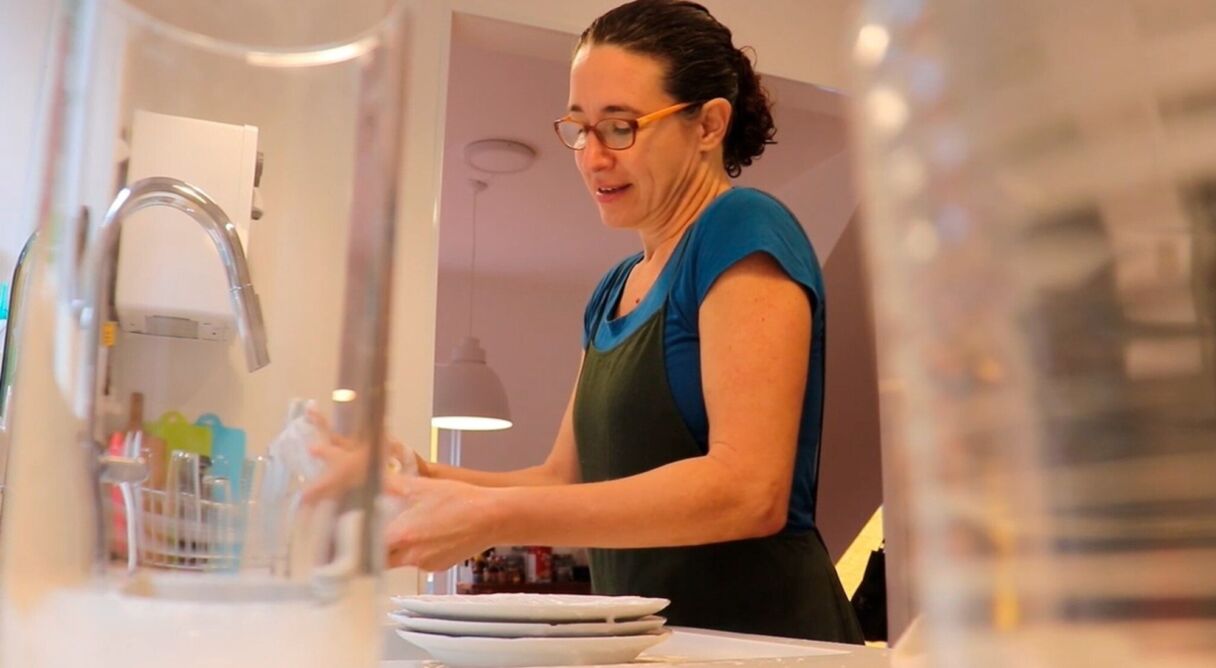 Between Corners and Shards