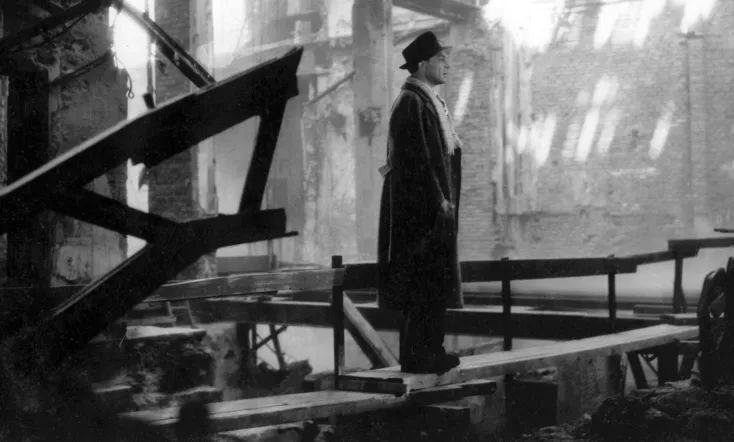 Between Yesterday and Tomorrow