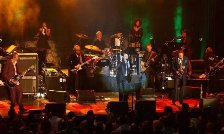 Bryan Ferry and Roxy Music: A Musical History