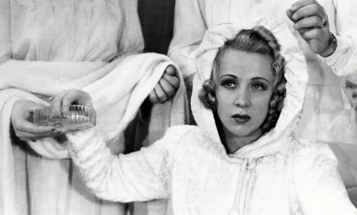 Caprichosa y millonaria