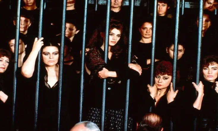 Camorra (A Story of Streets, Women and Crime)