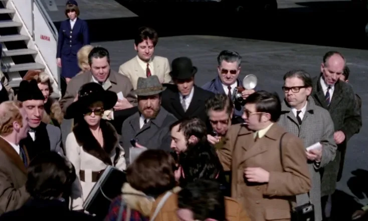 Carola de día, Carola de noche