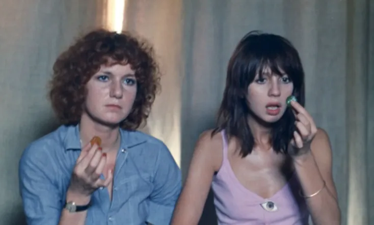 Céline and Julie Go Boating