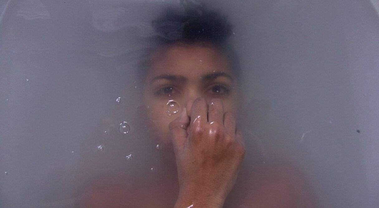 Crocodiles without Saddles