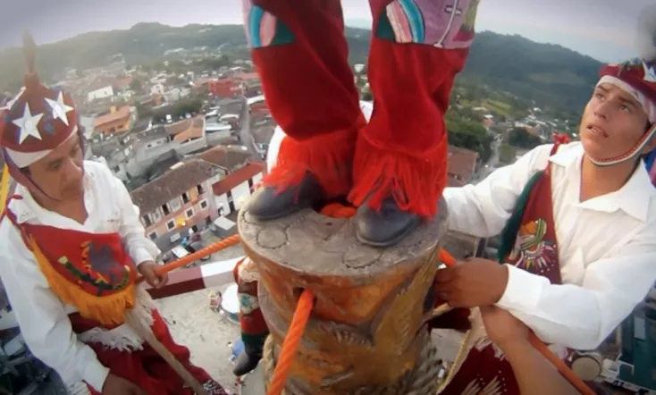 Dancing with Voladores