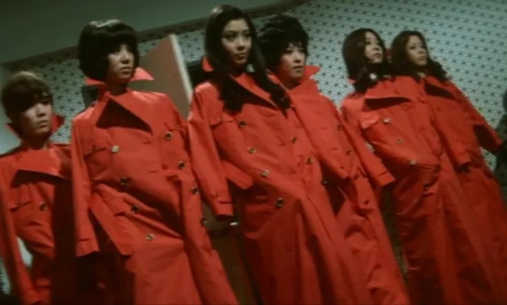 Delinquent Girl Boss: Worthless to Confess