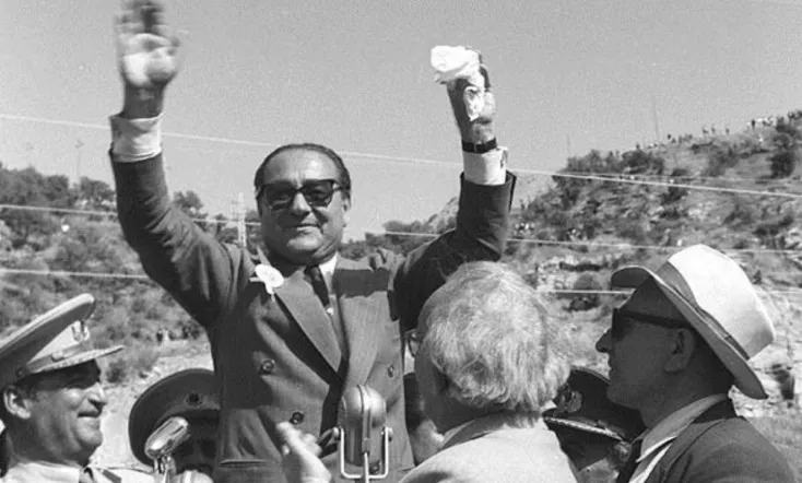 Demirkırat: Bir Demokrasinin Doğuşu