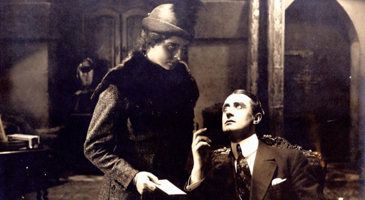 Den mystiske selskabsdame