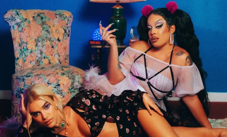 Deve Ser Horrível Dormir Sem Mim