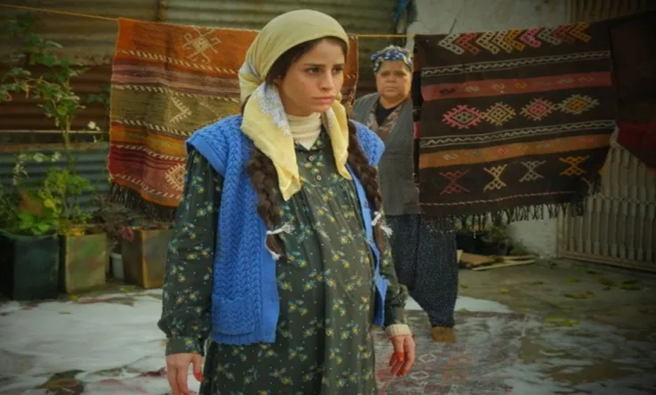 Dilber Ay: Küçük Dev Kadın