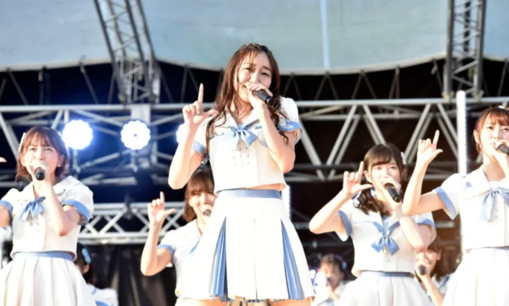 Documentary Movie: Idol