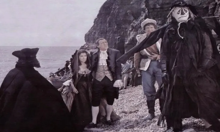 Dr. Syn, Alias the Scarecrow