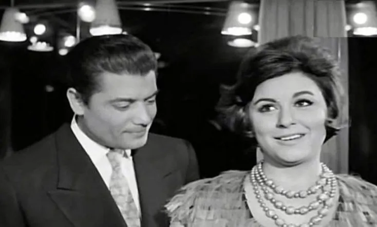 El ashkiaa el talata