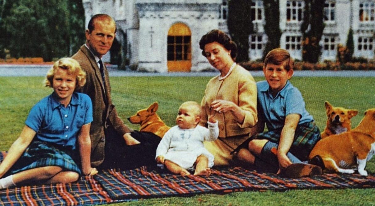 Elizabeth: A Portrait in Part(s)