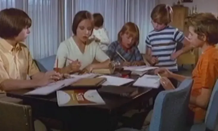 El nano: Niñera con bigotes