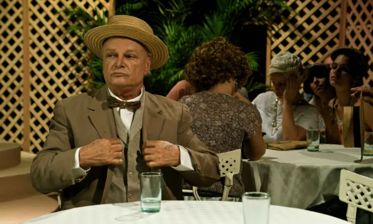 Esther en alguna parte