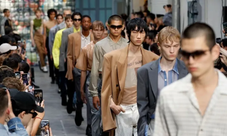 Fast Fashion - Les dessous de la mode à bas prix