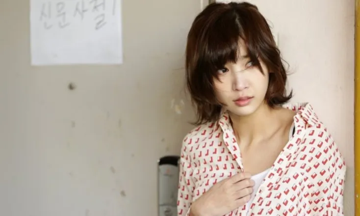 Female Wars: The Man Who Moved In