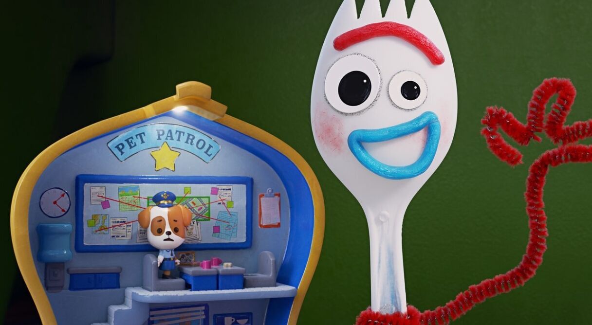 Forky Asks a Question: What Is a Pet?