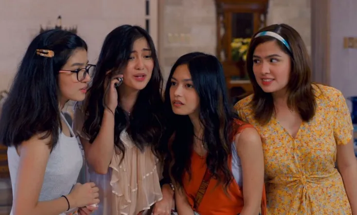 Four Sisters Before the Wedding