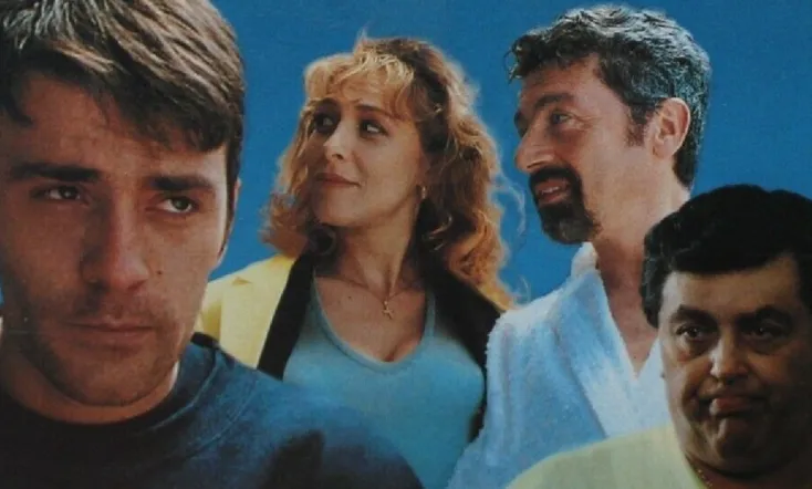 In barca a vela contromano