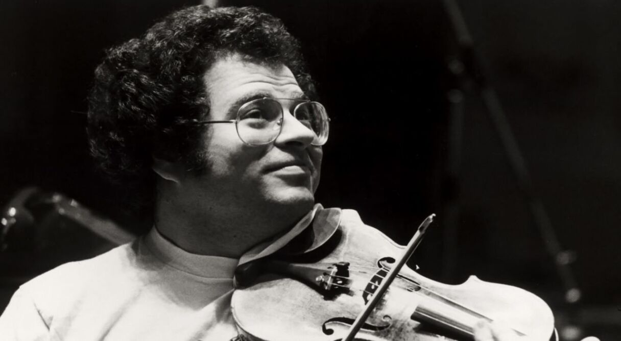 Itzhak Perlman: Virtuoso Violinist