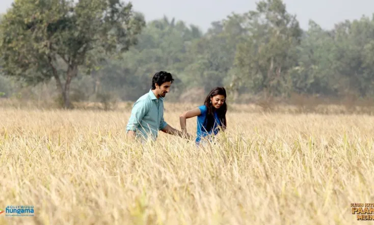 Kaun Kitney Paani Mein