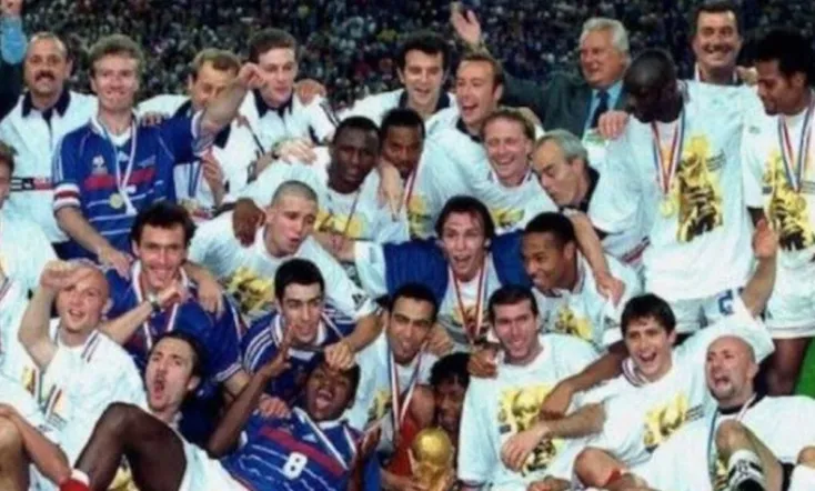 Les yeux dans les Bleus