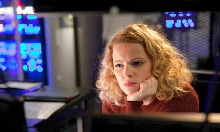 Leg dich nicht mit Klara an