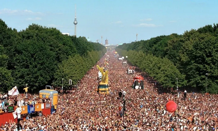 Love Parade: When Love Learned to Dance