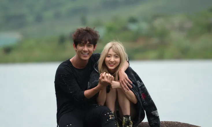 Lật Mặt: Ba Chàng Khuyết