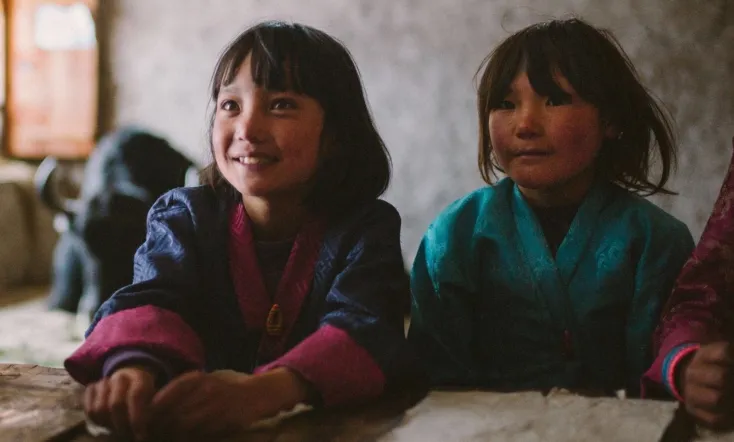 Lunana: A Yak in the Classroom