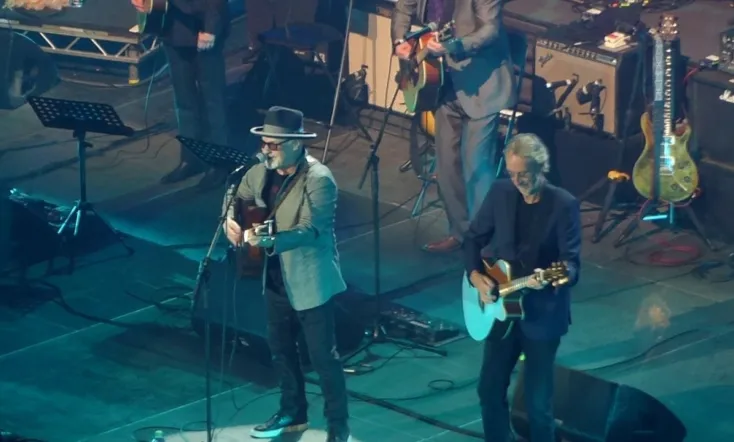 Mike + the Mechanics + Paul Carrack: Live at Shepherds Bush London