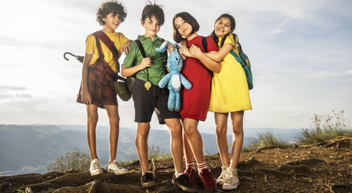 Monica and Friends: Bonds