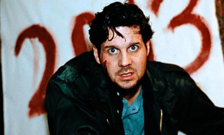 20:13 Mord im Blitzlicht