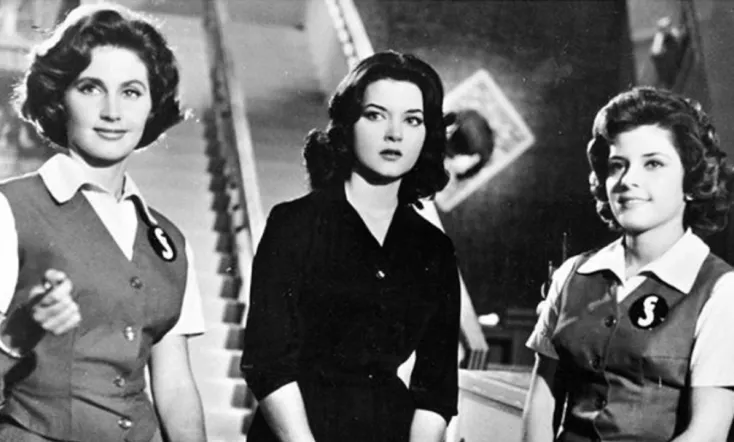 Muchachas que trabajan