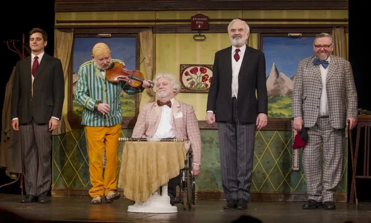 Murder in a Parlor Car Compartment