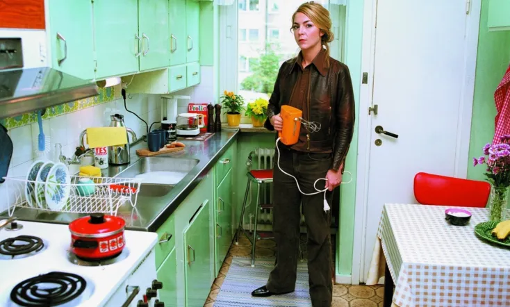 Music for One Apartment and Six Drummers