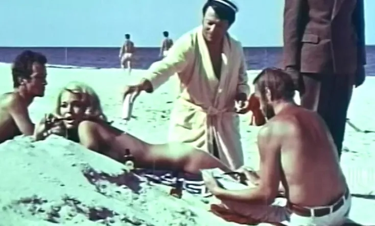 Naked and Free... The New Life Style