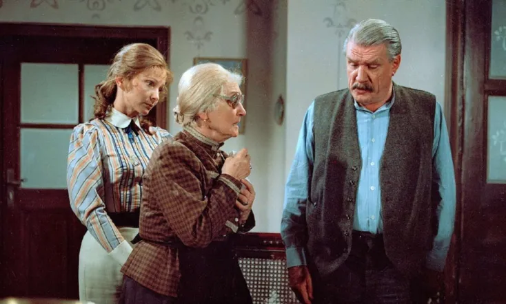 Nebožtíci na bále